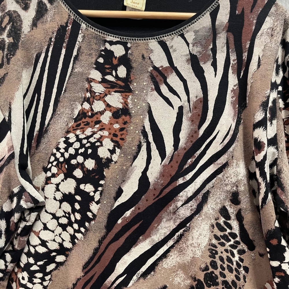 Jess & Jane Wilderness Top Womens 1X Brown Animal Print Rhinestone USA Safari - Picture 7 of 7